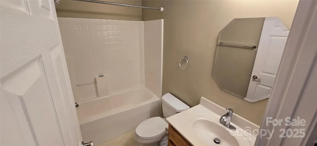 221 Flat Branch Trail Mill Spring NC 28756