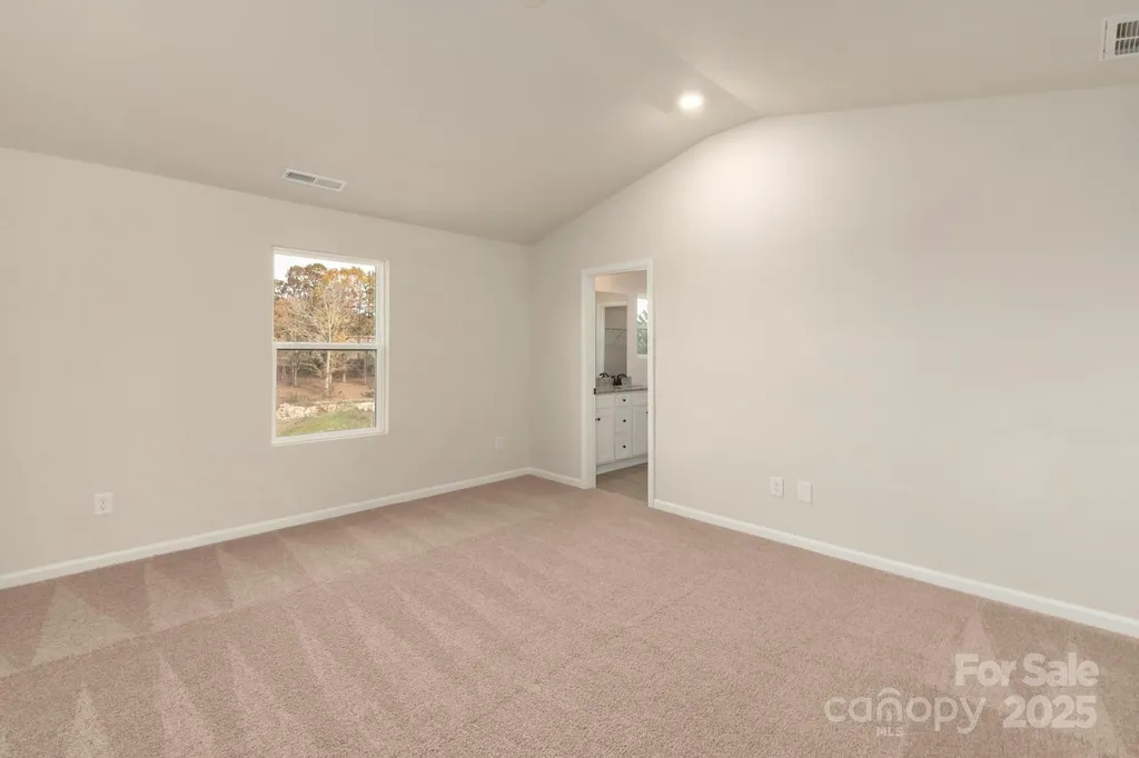 1059 Russell Drive Winston Salem NC 27127