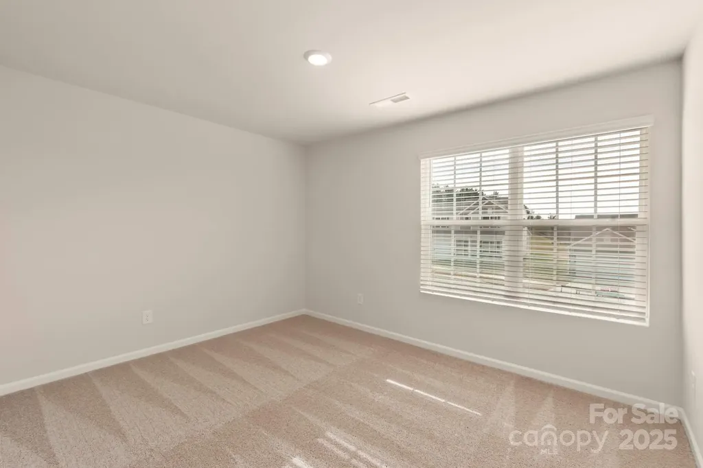 1059 Russell Drive Winston Salem NC 27127