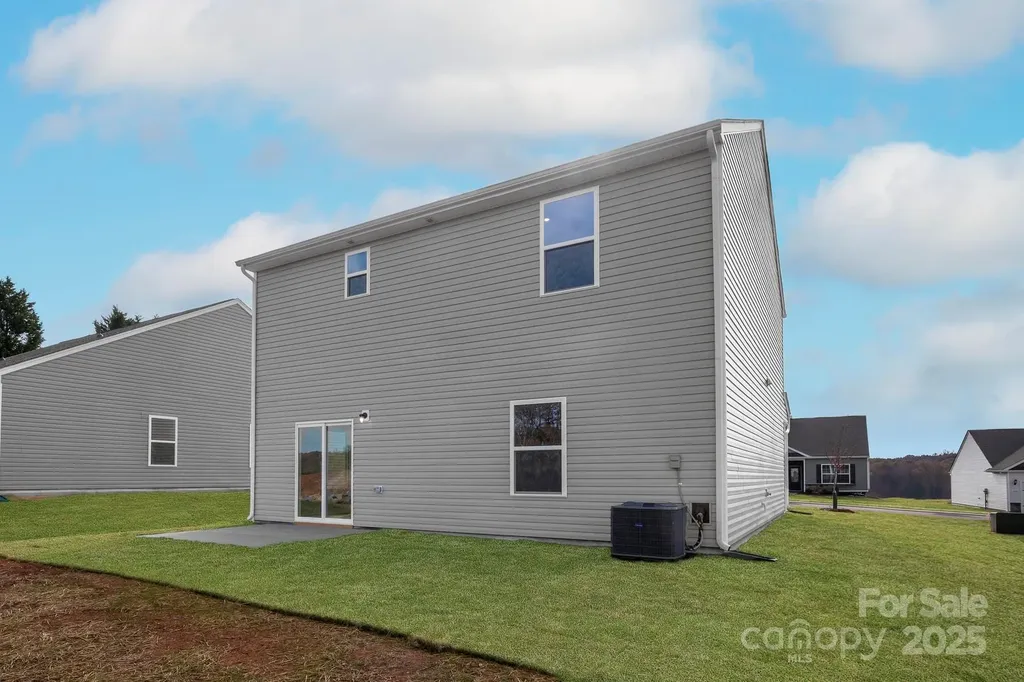 1059 Russell Drive Winston Salem NC 27127