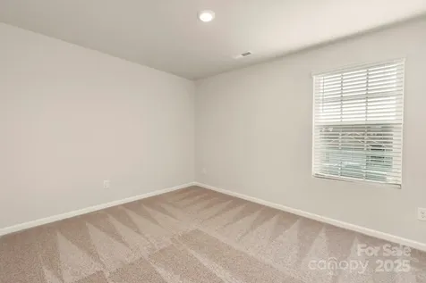 1059 Russell Drive Winston Salem NC 27127