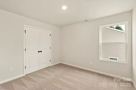 1059 Russell Drive Winston Salem NC 27127