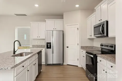 1059 Russell Drive Winston Salem NC 27127