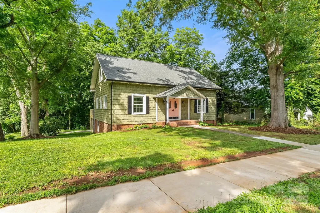302 White Street Morganton NC 28655