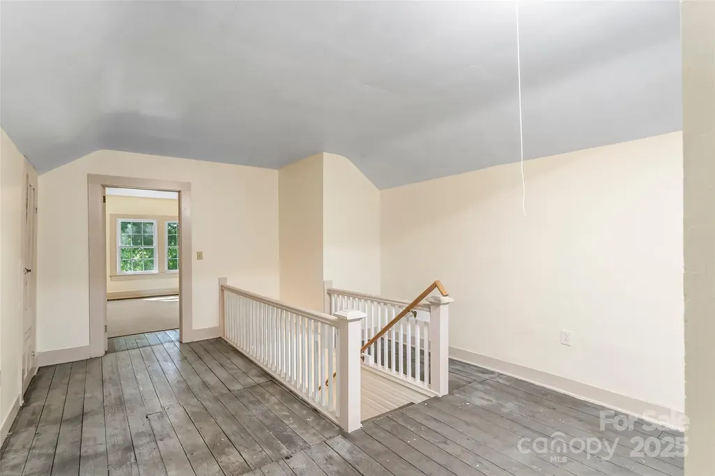 302 White Street Morganton NC 28655