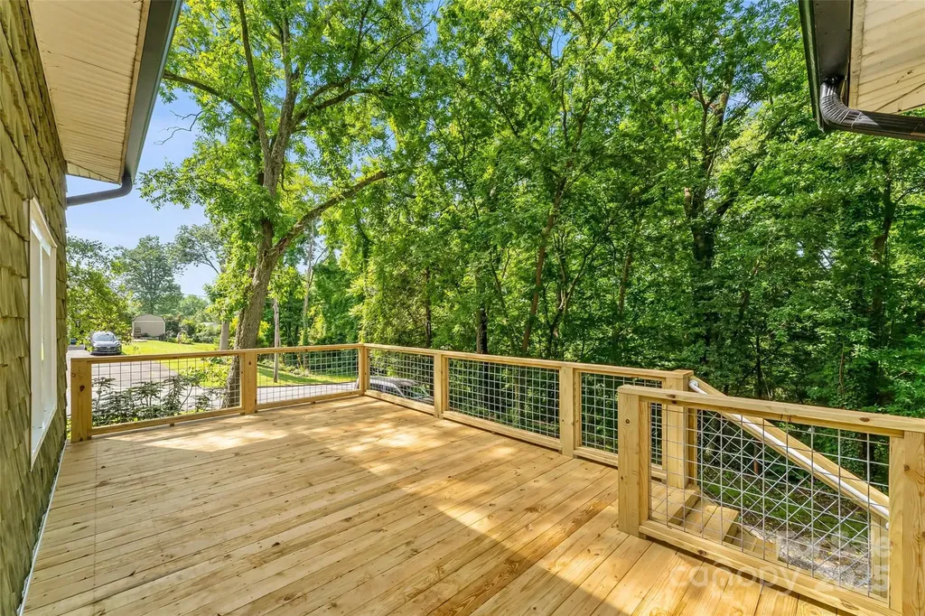 302 White Street Morganton NC 28655