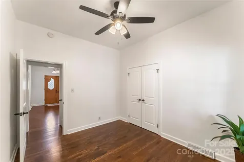302 White Street Morganton NC 28655