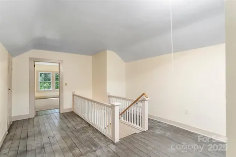 302 White Street Morganton NC 28655