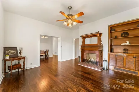 302 White Street Morganton NC 28655