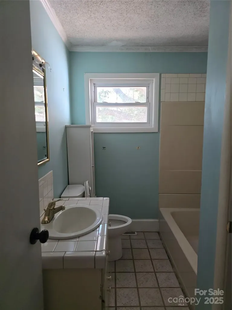 608 Sharon Drive Statesville NC 28625