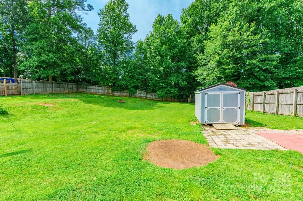 2675 Tablerock Road Lenoir NC 28645