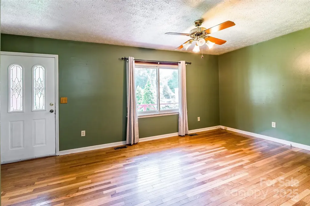 2675 Tablerock Road Lenoir NC 28645