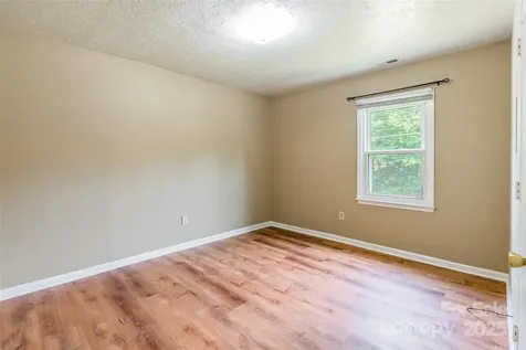 2675 Tablerock Road Lenoir NC 28645