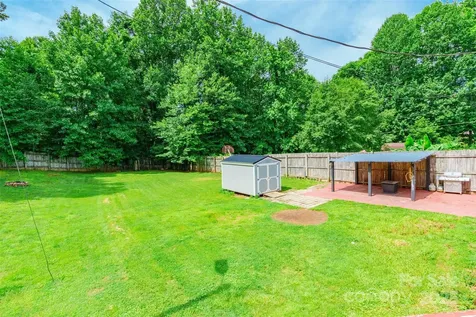 2675 Tablerock Road Lenoir NC 28645