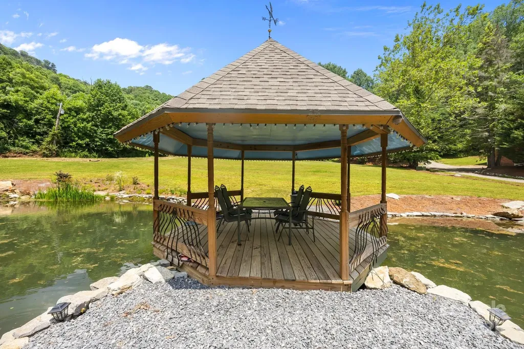 235 Kinder Lane Canton NC 28716