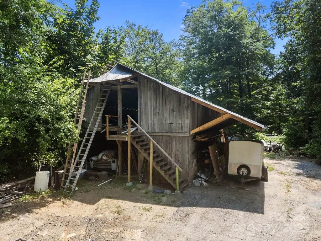 235 Kinder Lane Canton NC 28716