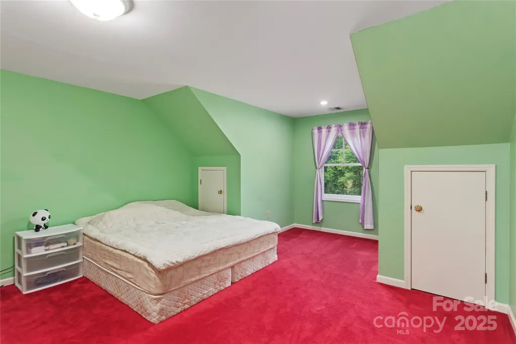 98 Choga Ridge Whittier NC 28789