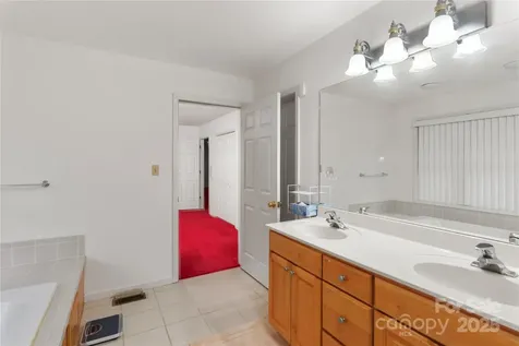 98 Choga Ridge Whittier NC 28789