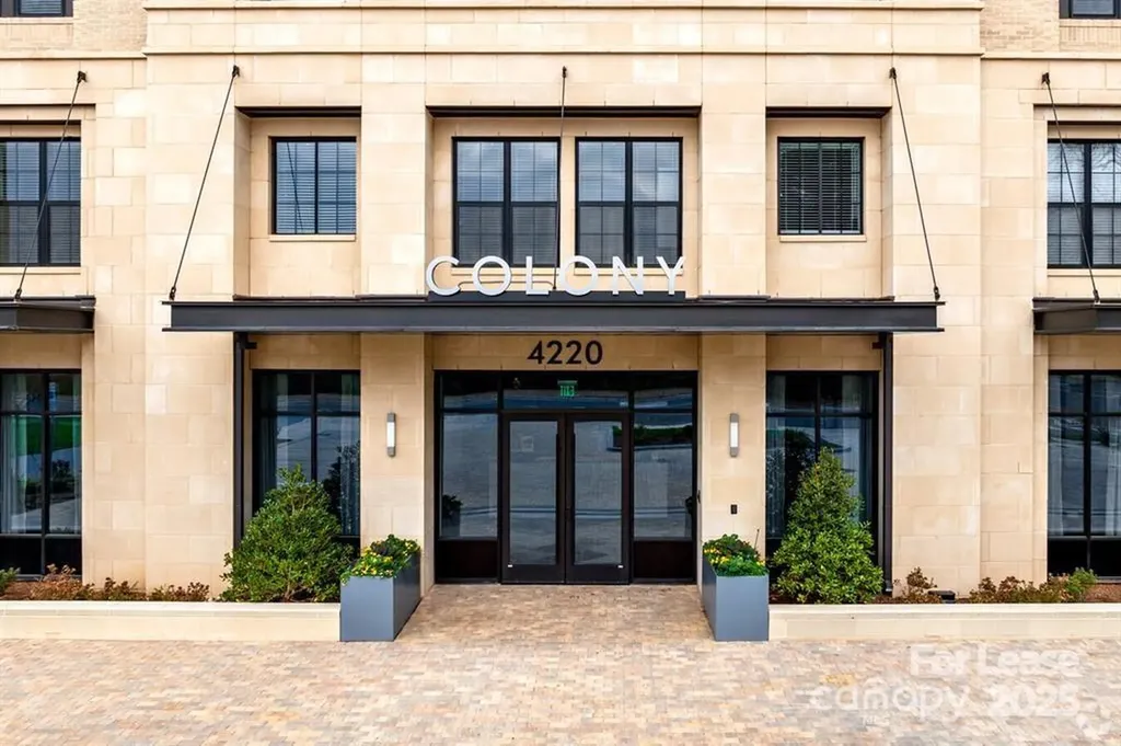 4220 Colony Plaza Drive Charlotte NC 28211