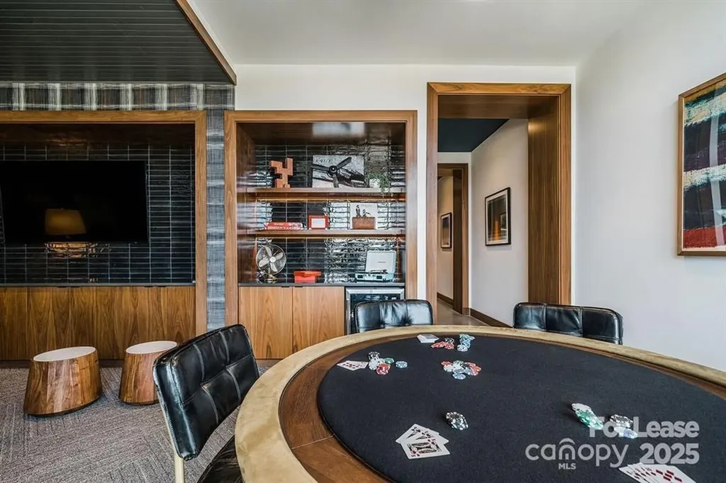 4220 Colony Plaza Drive Charlotte NC 28211