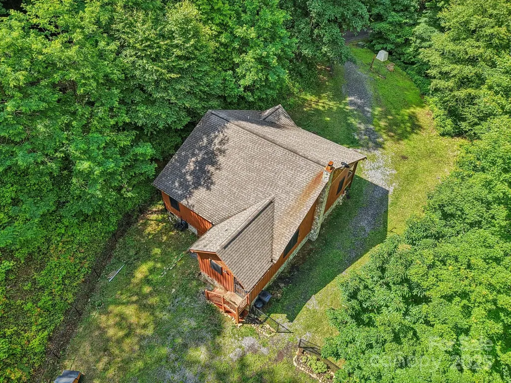 2171 Black Rock Road Cherokee NC 28719