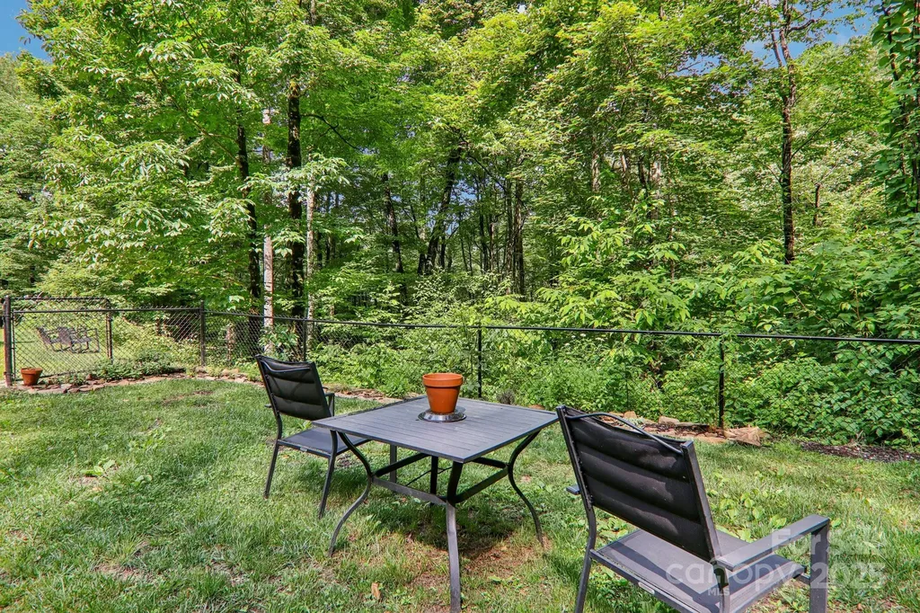 2171 Black Rock Road Cherokee NC 28719