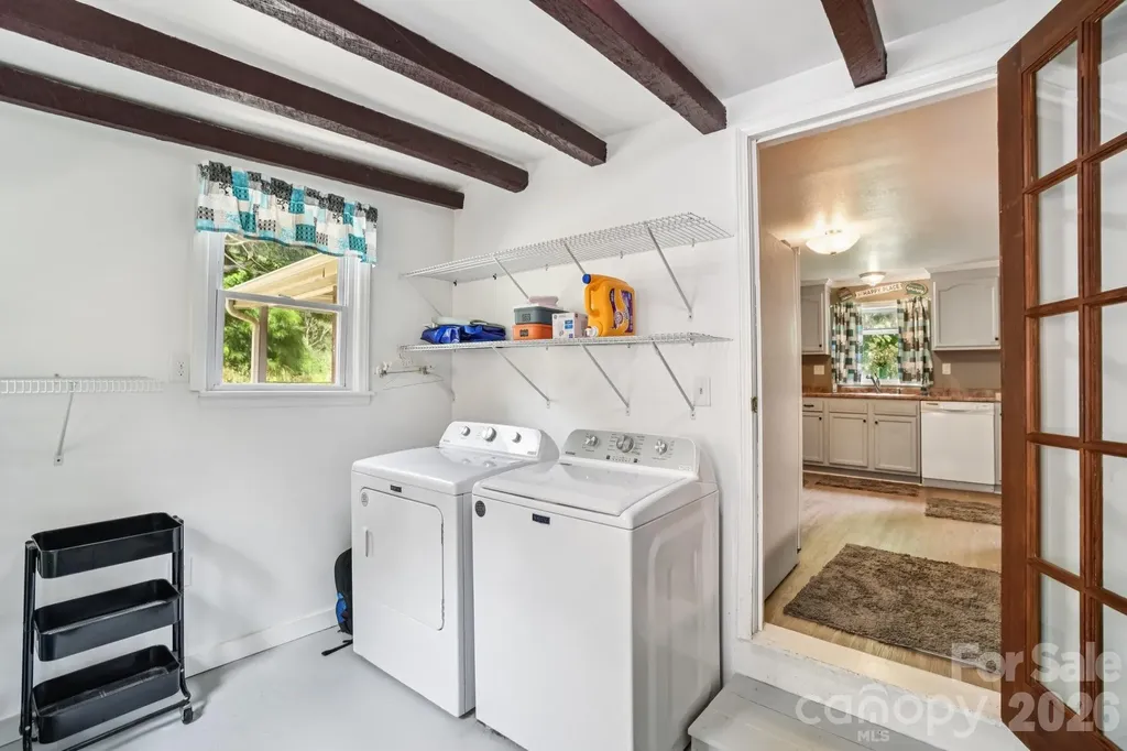 19 Lockman Road Maggie Valley NC 28751