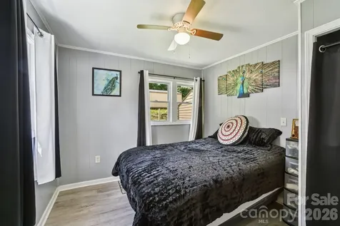 19 Lockman Road Maggie Valley NC 28751