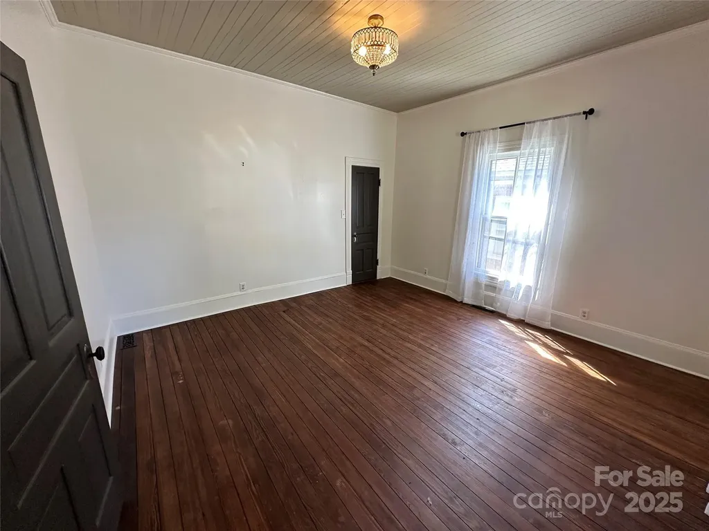 115 E Steele Street Salisbury NC 28144
