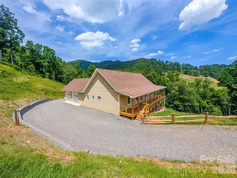 338 Majestic Mountain Drive Burnsville NC 28714