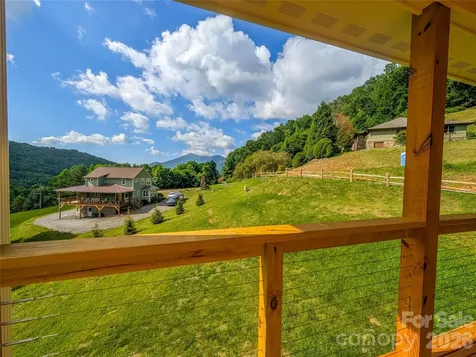 338 Majestic Mountain Drive Burnsville NC 28714