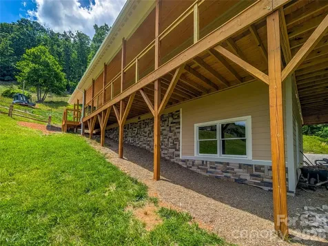 338 Majestic Mountain Drive Burnsville NC 28714