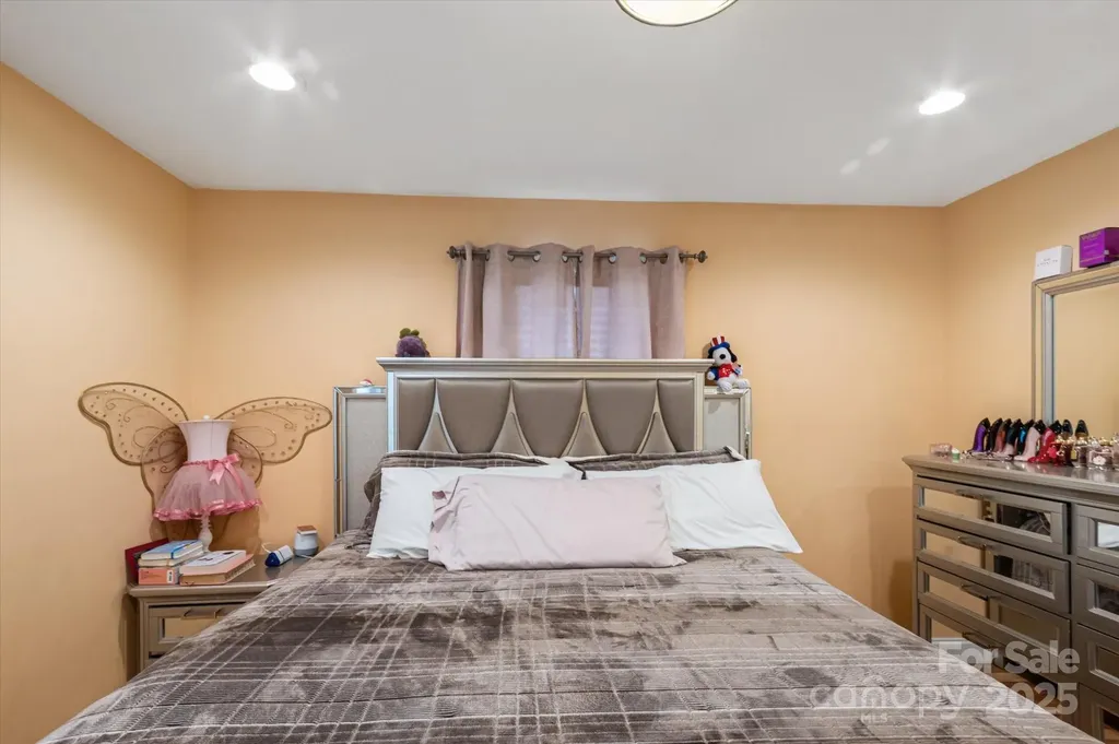 40 Alabama Avenue Marion NC 28752