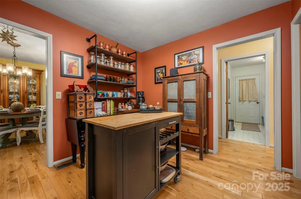 144 Beechwood Drive Columbus NC 28722