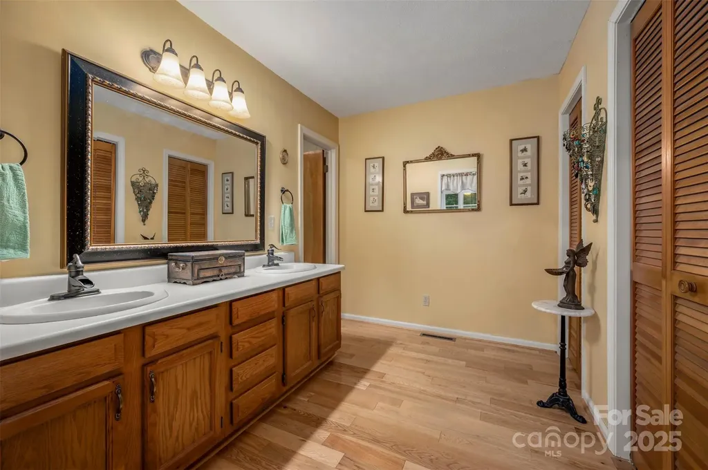 144 Beechwood Drive Columbus NC 28722