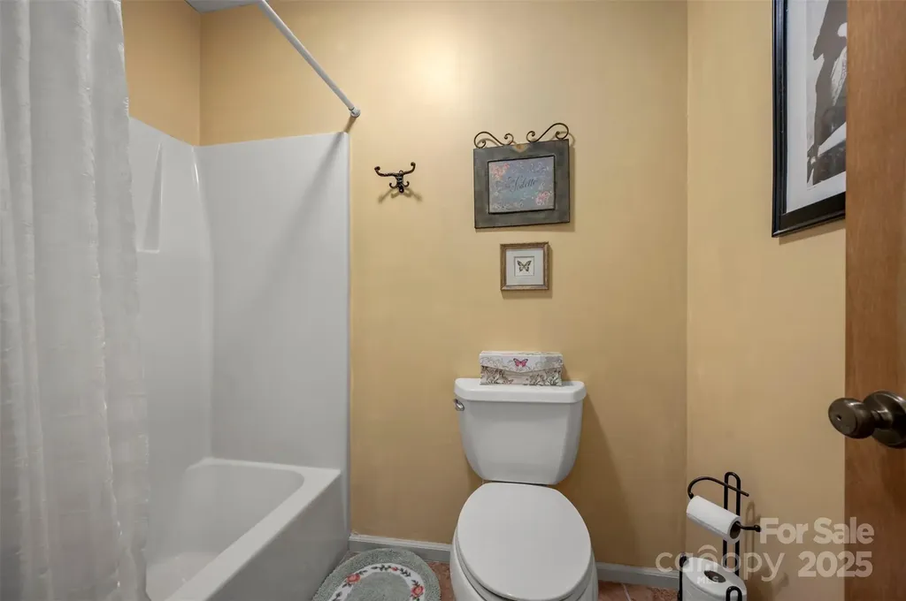 144 Beechwood Drive Columbus NC 28722