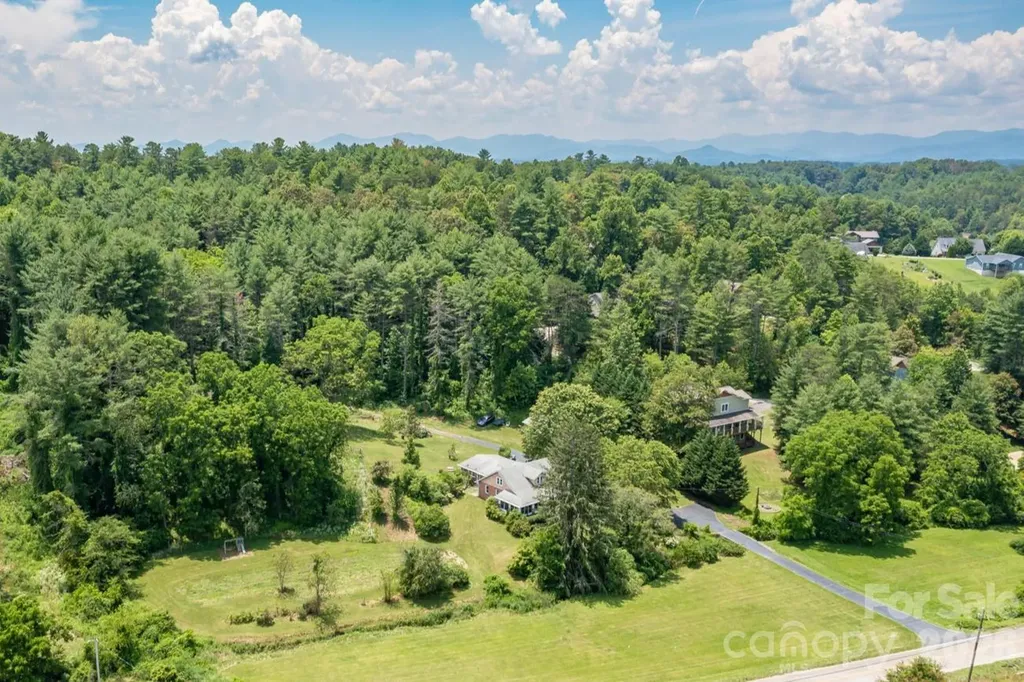 160 Mclean Road Weaverville NC 28787
