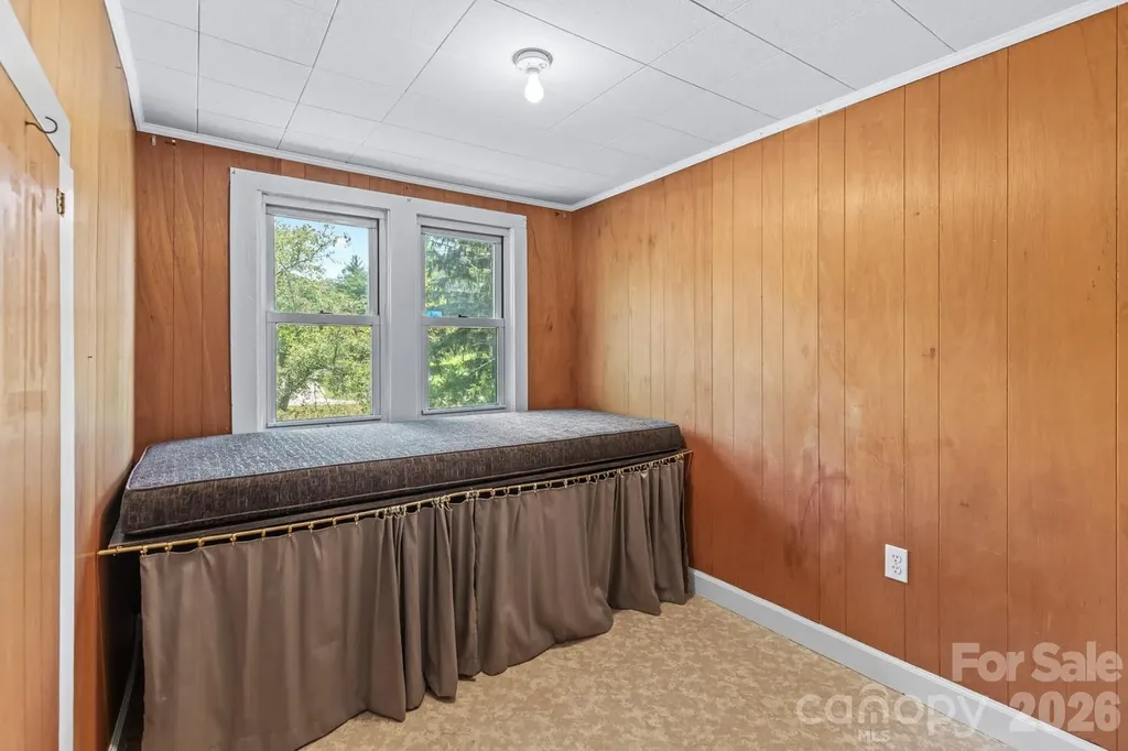 160 Mclean Road Weaverville NC 28787