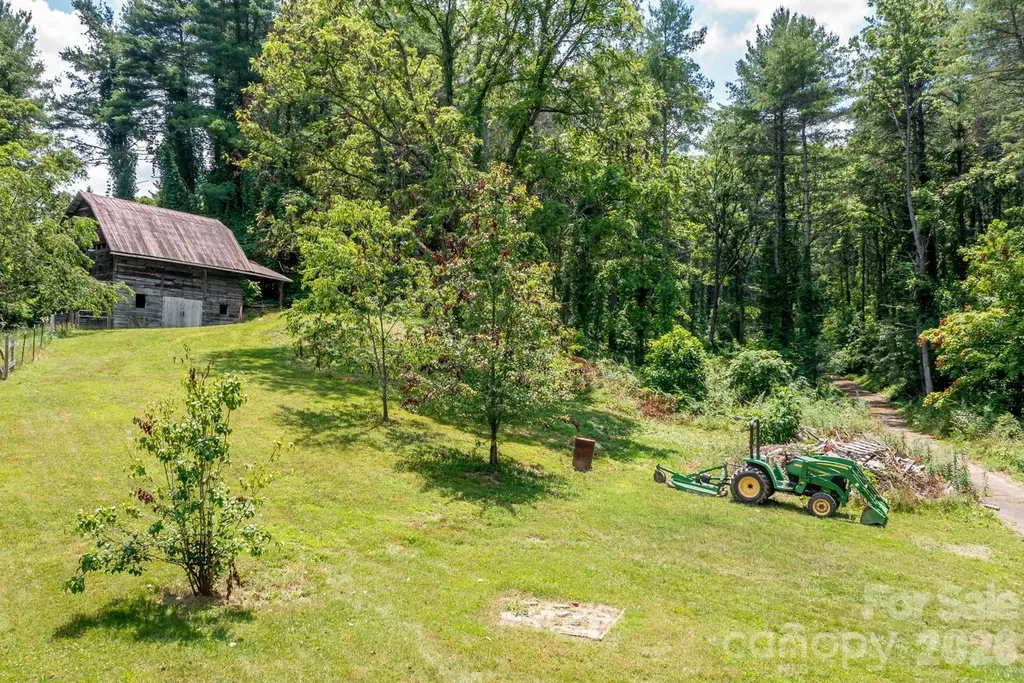 160 Mclean Road Weaverville NC 28787