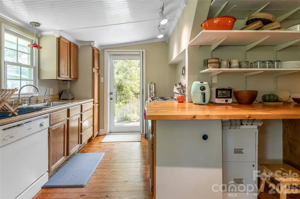 75 Cisco Road Asheville NC 28805