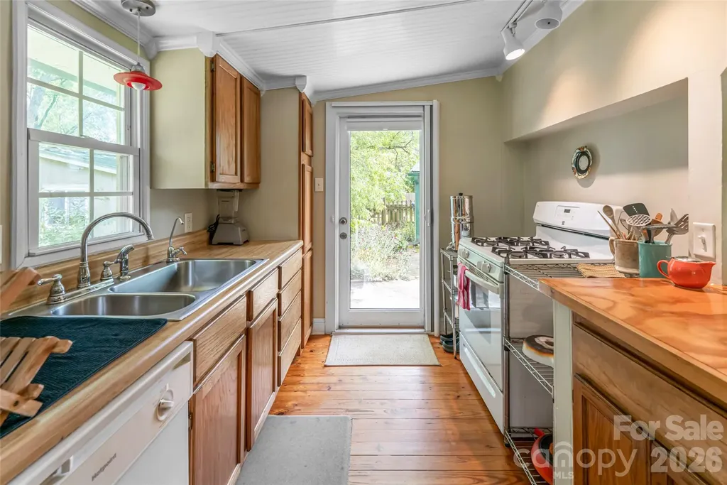 75 Cisco Road Asheville NC 28805