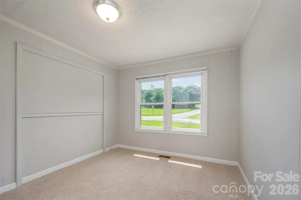 202 S Pinchback Avenue Bessemer City NC 28016