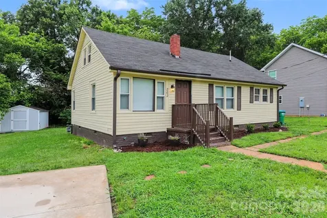 202 S Pinchback Avenue Bessemer City NC 28016