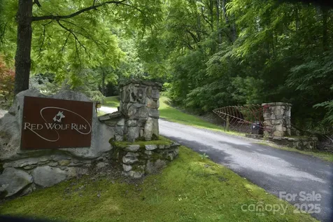 999 Red Wolf Run Mars Hill NC 28754