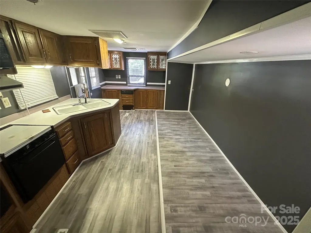 111 Deerfield Drive New London NC 28127