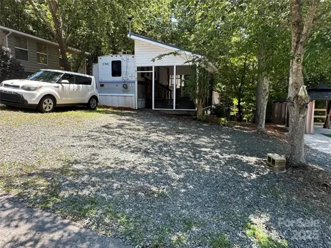 111 Deerfield Drive New London NC 28127
