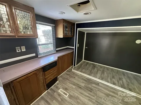111 Deerfield Drive New London NC 28127