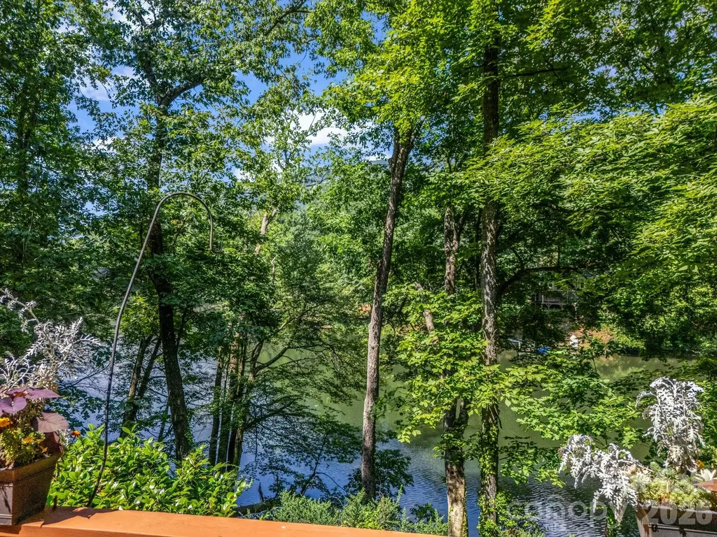 126 Sleeping Bear Lane Lake Lure NC 28746