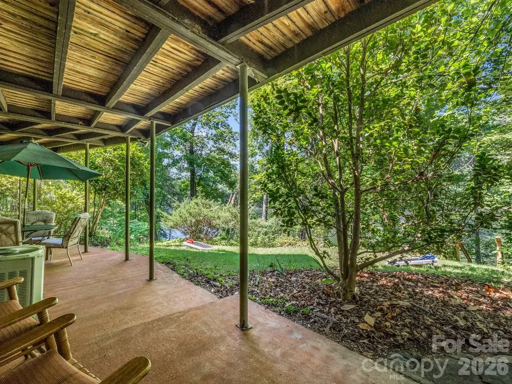 126 Sleeping Bear Lane Lake Lure NC 28746