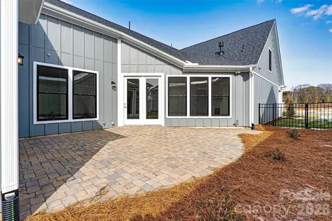 243 Alenda Lux Circle Mooresville NC 28115
